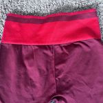 Fabletics Women’s Merlot Maroon Leggings Sz Medium Photo 2