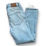 Madewell The Perfect Vintage Jean Light Wash High Rise Mom Distressed Hem Petite Photo 1