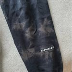 Alphalete  Women’s Bleach Tie-Dye Joggers Photo 3