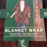 Woolrich  Cozy Blanket Wrap in maroon and Brown brand new see all photos Photo 1