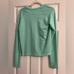Lululemon athletica Swiftly Tech LS Shirt 2.0 Race Length
Wild Mint -Size 10 Photo 3