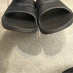 OOFOS OOAHH unisex black comfort slide sandals women’s shoe size 9 men’s 7 Photo 4