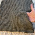 Ellen Tracy  medium petite soft wool sleeveless sweater Photo 1