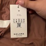 Halara NWT  twist back tank top M Photo 4