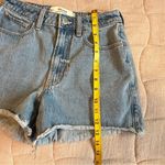 Hollister NWOT  Ultra High-Rise 90s Denim Shorts Photo 3