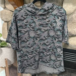 Fabletics  Camo Hoodie -short sleeve Photo 0