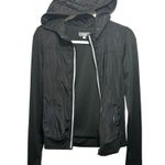 Neiman Marcus Women's Sz XS Jacket Black Quilted Stretchy Full Zip Hooded Photo 4