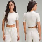 Lululemon Hold Tight Cropped T-Shirt Bone Off White Cream Short Sleeves Size 6 Photo 1