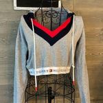 Tommy Hilfiger EUC hooded cropped  long sleeve top Photo 0