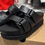 UGG  Goldenstar Hi Slide size 7 brand new. Never worn Photo 10