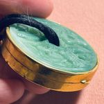 Estée Lauder VTG ESTEE LAUDER JADE CARVER'S SOLID PERFUME COMPACT BOX Necklace 1981 Photo 2