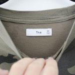 Aritzia / TNA Chiemsee Camo T-Shirt in Grapeleaf & Peat NWOT Photo 13