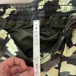 Lululemon  Hotty Hot Shorts - Camo Photo 3