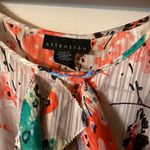 Attention Floral blouse Photo 1