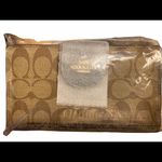 Coach NWT Tech Phone Wallet In Colorblock Signature Canvas Photo 2