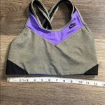 Nike Cross Back Athletic Workout Sports Bra w/Mesh Size Medium Photo 5