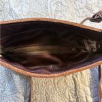 Myra Bag Hand Photo 4