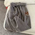 Pretty Little Thing PLT sweatpants Photo 0