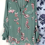 Candie's NWT Candie’s‎ Button Down Career Blouses Medium Floral Blue Lace Split Back Photo 0