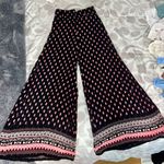 Live 4 Truth Flowy Pants Photo 0