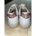 VEJA Women's  V-10 Leather White Metallic Pink‎ Size 6 Made In Brazil Photo 3