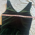 Revelry Sleeveless Emerald Green Velvet V Photo 7