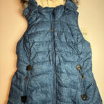 Green Tea  Women's Denim Look Puffer Vest Hooded Faux Fur Trim Medium Photo 0