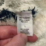 Fauvux fashion white and dark blue striped fuzzy turtleneck sweater Photo 4