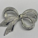 Pretty Signed Napier Women’s Costume Brooch Pin Silver Tone Photo 0