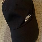 Nike Black Women’s Hat Photo 1
