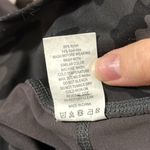 Zyia Active Forest Camo Hi-Rise Capri 22" Leggings Size 6-8 Photo 8