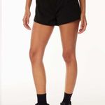 Aritzia TnaMOVE™ Lunge 2.5" Short Photo 1