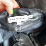 Good American BETTER THAN LEATHER BIKE SHORT Photo 3