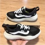 Vans Ultrarange Neo VR3 'Black White' Women 7.0 US Photo 3