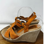 BOC Born Wedge Sandal Maureen T Strap Suede Orange Size 9‎ 40.5 Photo 1