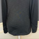 Athleta  Bootcamp Hoodie in black Photo 6