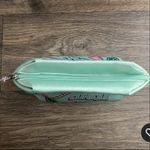 Clinique  Green Satin Makeup Cosmetic Bag Pink Diamond Graphic Zip Retro Look. Photo 4