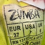 Zumba Gray Bright Yellow Z Photo 5