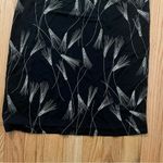 Ann Taylor  Sz XS Black & Cream Rayon Pullover Skirt--Above the Knee Photo 1