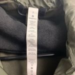 Lululemon jacket Photo 2
