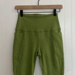 Beyond Yoga Spacedye Out Of Pocket High Waisted Capri Legging Fern Green Size M Photo 6
