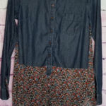 Anthropologie  POSTMARK DENIM DITSY MICRO LORAL TRIM LONG LINE BUTTON DOWN TOP Photo 0