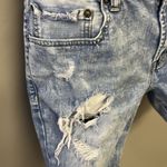 American Eagle  Light Wash Distressed Faded Flex Skinny Jean Shorts- Size 34 Photo 4