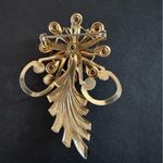 Vintage Brass Gold Tone Blue Rhinestone Flower Floral Brooch Pin Pendant Photo 2