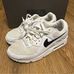 Nike Air Max white black lace up shoes sneakers women’s 7 Photo 7
