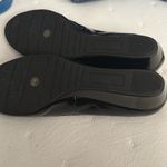 Bandolino Women's Tad Wedge Pump Faux Buckle Dress Shoes Shiny Black Size 9.5 Photo 4