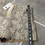 DO+BE  Hiss Me With That Skort size Small Photo 6