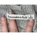 Abercrombie & Fitch  Gray Ribbed Knit V-Neck Sleeveless Tank Top Crop Top Size S Photo 5