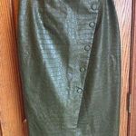 H&M Crocodile Pencil Skirt Green Faux Leather Size 6 Front Slit Chic Career Photo 0