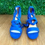 Bold Blue Lace Photo 1